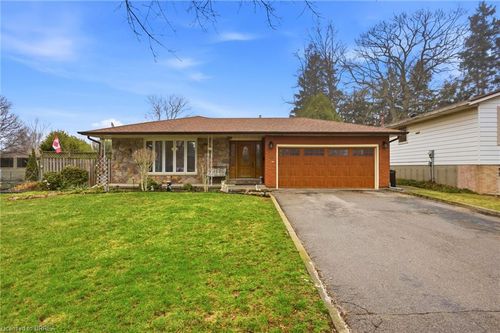 13 Brooks Crt, Brantford, ON, N3R6X9 | Card Image