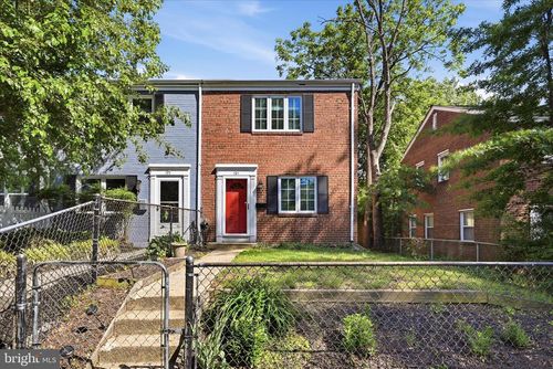 101 Mount Vernon Ave, ALEXANDRIA, VA, 22301-2322 | Card Image