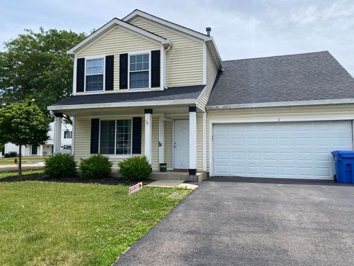 1 Hobart Ct, South Elgin, IL, 60177-3038 | Card Image