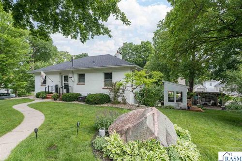 25 Eginton Road, Mankato, MN, 56001 | Card Image