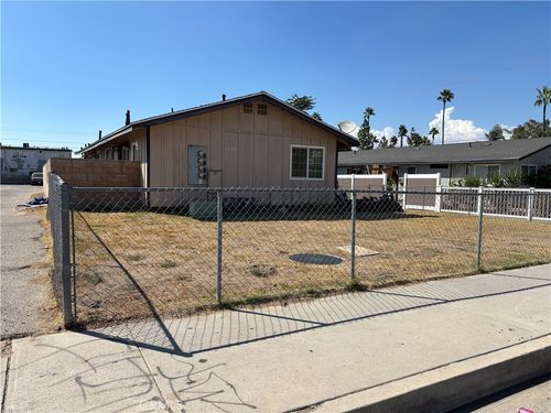 apt-a-7308 Valaria Dr, Highland, CA, 92346-3423 | Card Image