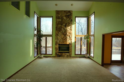 10773 Frankfort, Pinckney, MI, 48169-8432 | Card Image