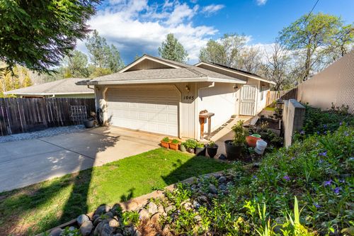 1045 North Blvd, Shasta Lake, CA, 96019-9543 | Card Image
