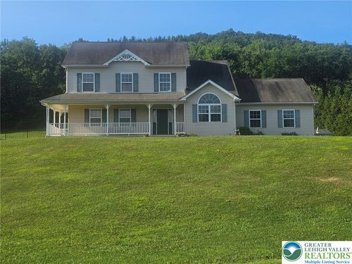 46 Mill Dr, TAMAQUA, PA, 18252-5568 | Card Image