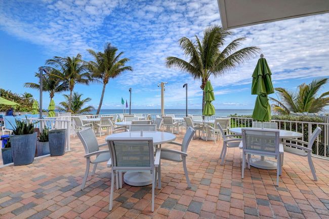 PH10 - 4750 S Ocean Blvd, Condo with 2 bedrooms, 2 bathrooms and null parking in Highland Beach FL | Image 50