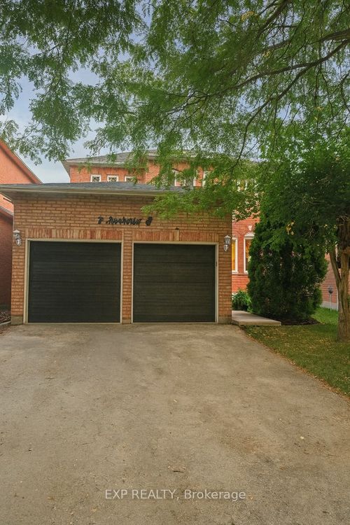 7 Macdermott Dr, Ajax, ON, L1T3S7 | Card Image