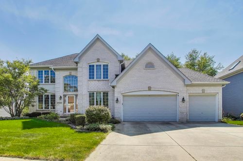 26W237 Pinehurst Dr, Winfield, IL, 60190-2331 | Card Image