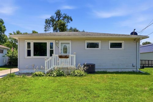 1149 Virginia St, Waterloo, IA, 50703-1732 | Card Image