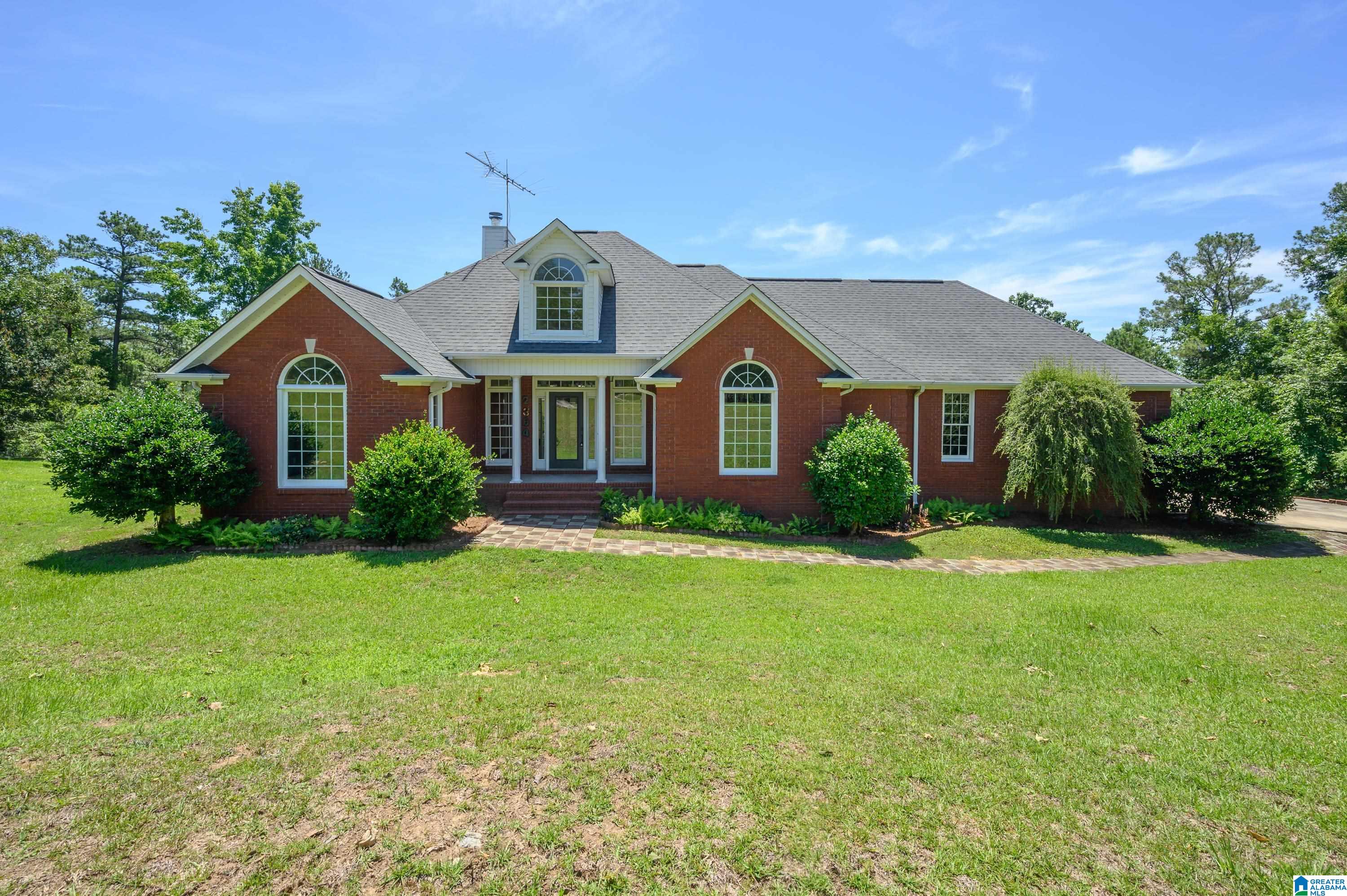 Residential in COLUMBIANA