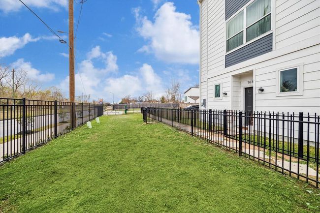 1650 W Tidwell Rd, House other with 3 bedrooms, 4 bathrooms and 2 parking in Houston TX | Image 15