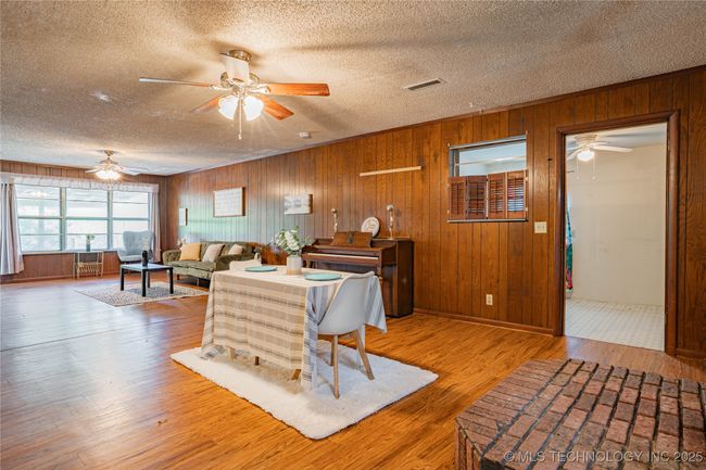 367811 E 5170 Rd, House other with 3 bedrooms, 2 bathrooms and null parking in Cleveland OK | Image 4