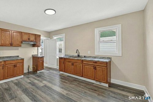 2-38 Bristol St, West Haven, CT, 06516-1614 | Card Image