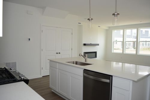 19204 Goldenrod Trl, Corcoran, MN, 55340-1015 | Card Image