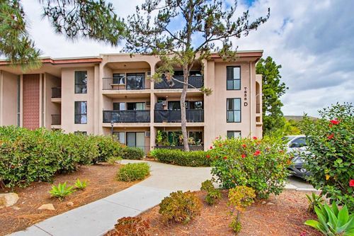 d27-7858 Cowles Mountain Ct, San Diego, CA, 92119-2546 | Card Image