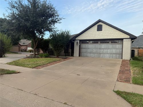 1010 Roberts Bend Ct, Granbury, TX, 76048-1453 | Card Image