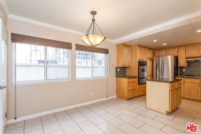 11 - 910 19 Th St, Condo with 3 bedrooms, 3 bathrooms and 2 parking in Santa Monica CA | Image 10