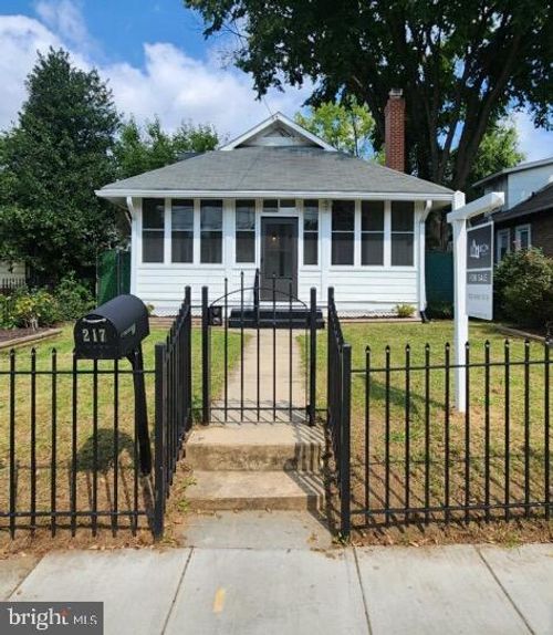 217 Peabody St Nw, WASHINGTON, DC, 20011-2215 | Card Image
