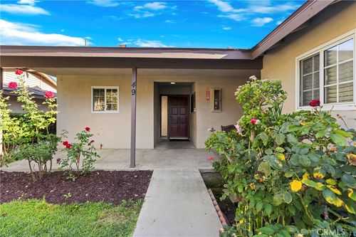 49-521 S Lyon, Santa Ana, CA, 92701 | Card Image