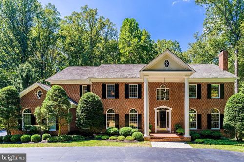 10109 High Hill Ct, GREAT FALLS, VA, 22066-3541 | Card Image