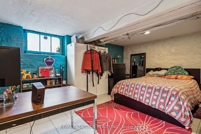 177 Dowling Ave, House other with 8 bedrooms, 3 bathrooms and 2 parking in Toronto ON | Image 37