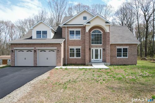 50 J Ryan Way, Watertown, CT, 06795-3392 | Card Image