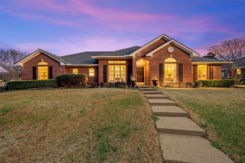 1400 Radisson Dr, Hewitt, TX, 76643-3976 | Card Image