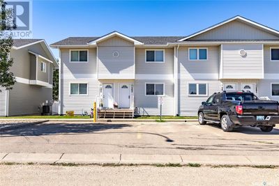 303 - 851 Chester Rd, Townhouse with 2 bedrooms, 3 bathrooms and null parking in Moose Jaw SK | Image 1