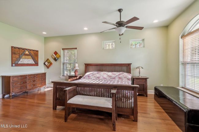 Lazy Acres | Image 12