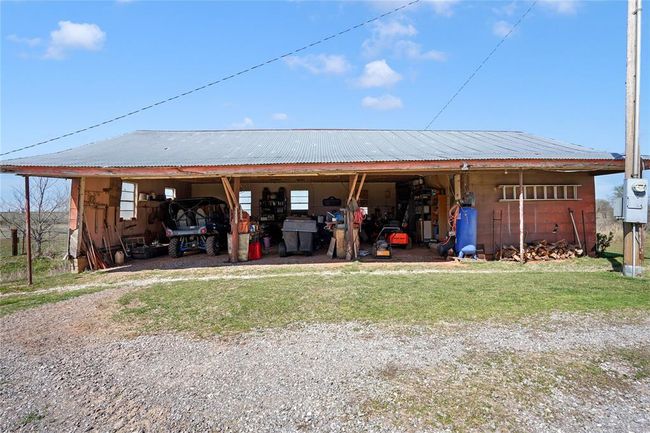 14460 N County Road 3070, House other with 4 bedrooms, 3 bathrooms and null parking in Lindsay OK | Image 29