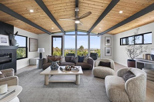 3992 La Cresta Dr, San Diego, CA, 92107-2613 | Card Image