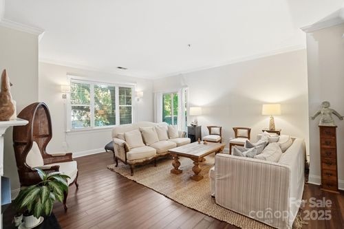 apt-5-5617 Fairview Rd, Charlotte, NC, 28209-5602 | Card Image