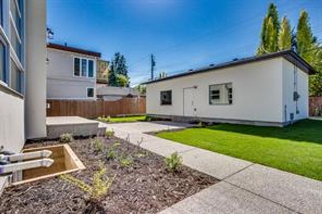 1427 4 St Nw, House detached with 7 bedrooms, 7 bathrooms and 4 parking in Calgary AB | Image 49