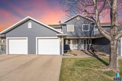 5310 W Boxwood Pl, Sioux Falls, SD, 57107-0987 | Card Image