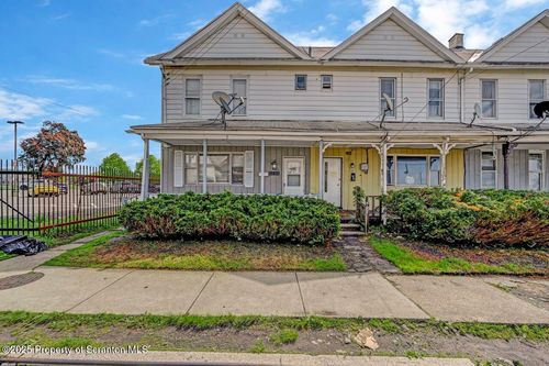 942 Providence Rd, Scranton, PA, 18508-2551 | Card Image