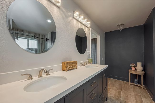 419 Magnolia Bnd, House other with 3 bedrooms, 2 bathrooms and 2 parking in New Caney TX | Image 37