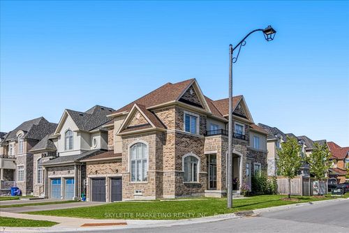 1 Cranley Rd, East Gwillimbury, ON, L9N0T7 | Card Image