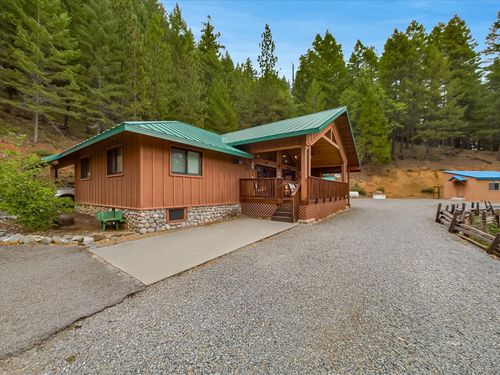 10 Estabrook Ln, Coffee Creek, CA, 96091 | Card Image
