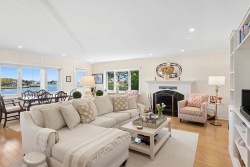 apt-m-47 Rampasture Rd, Hampton Bays, NY, 11946-3100 | Card Image