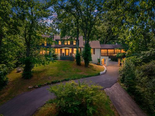 5400 Hillsboro Pike, Nashville, TN, 37215-4221 | Card Image