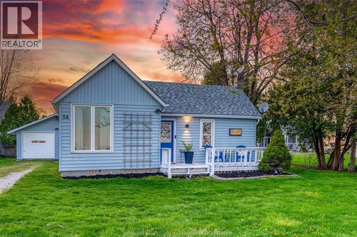 {{alt}} | Card Image