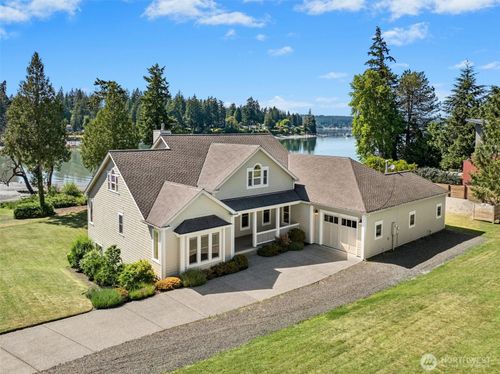 15809 Virginia Point Rd Ne, Poulsbo, WA, 98370-8026 | Card Image