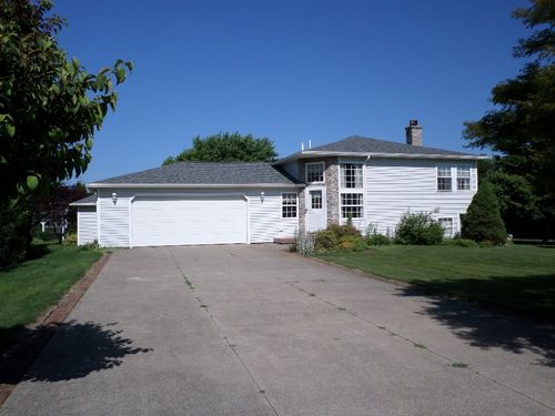 5286 Waterhouse Dr, Erie, PA, 16510-4478 | Card Image