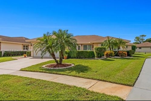 10668 Greentrail Dr S, Boynton Beach, FL, 33436-4918 | Card Image