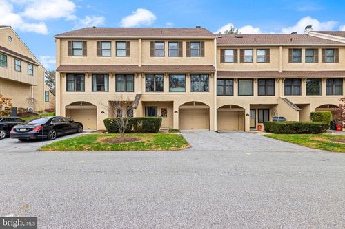 20-649 Niblick Ln, WALLINGFORD, PA, 19086-6674 | Card Image