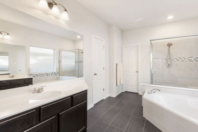277 Biscayne Bay Bnd, House other with 4 bedrooms, 3 bathrooms and 2 parking in Kyle TX | Image 15