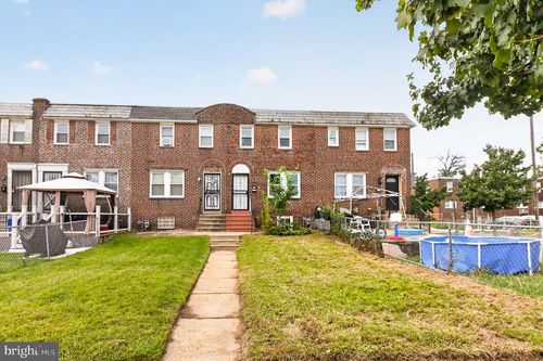 443 Raritan St, CAMDEN, NJ, 08105-2743 | Card Image