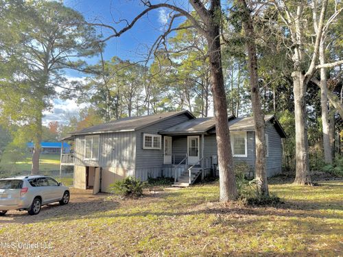 2537 Caravelle Cir, Gautier, MS, 39553-6755 | Card Image