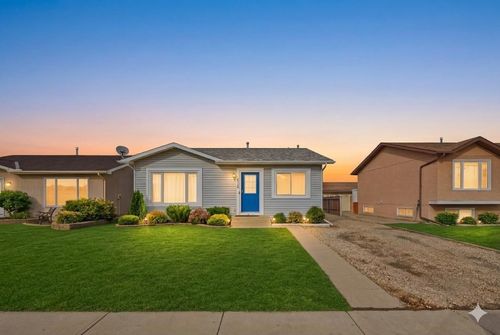 128 Ridgegate Way Sw, Airdrie, AB, T4B1A9 | Card Image