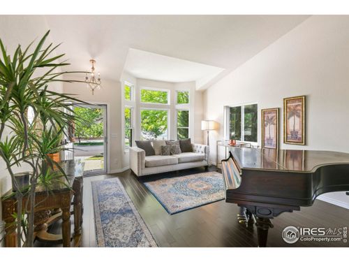382 Scenic Dr, Loveland, CO, 80537-3584 | Card Image