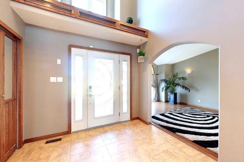 23 Springwood Dr Ne, Slave Lake, AB, T0G2A2 | Card Image